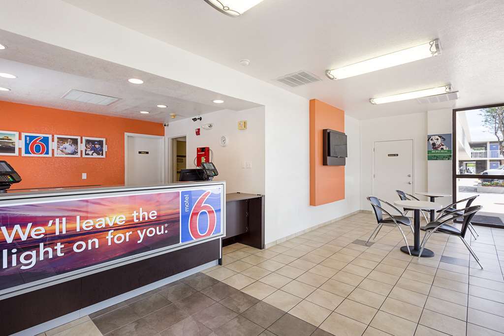 Motel 6-North Palm Springs, Ca - North Interior photo