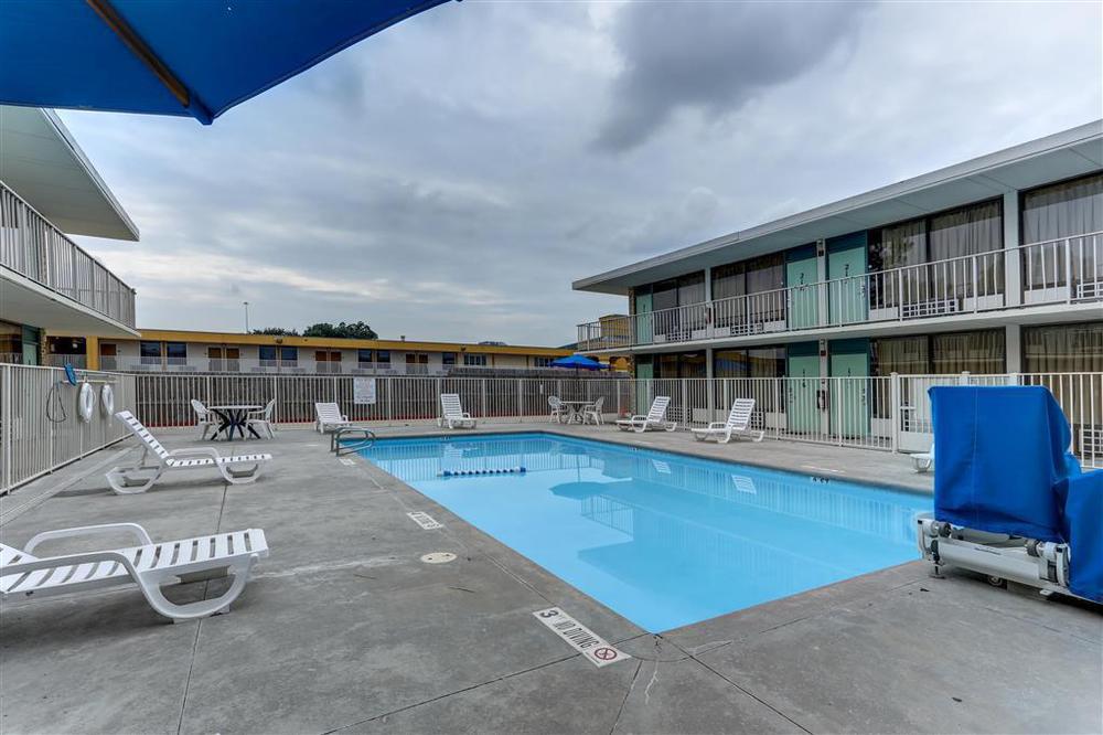 Motel 6-North Palm Springs, Ca - North Facilities photo